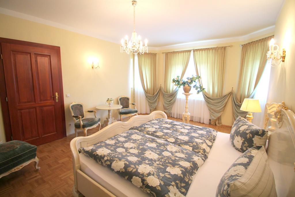Hotel-Appartement-Villa Ulenburg Dresden Exteriör bild