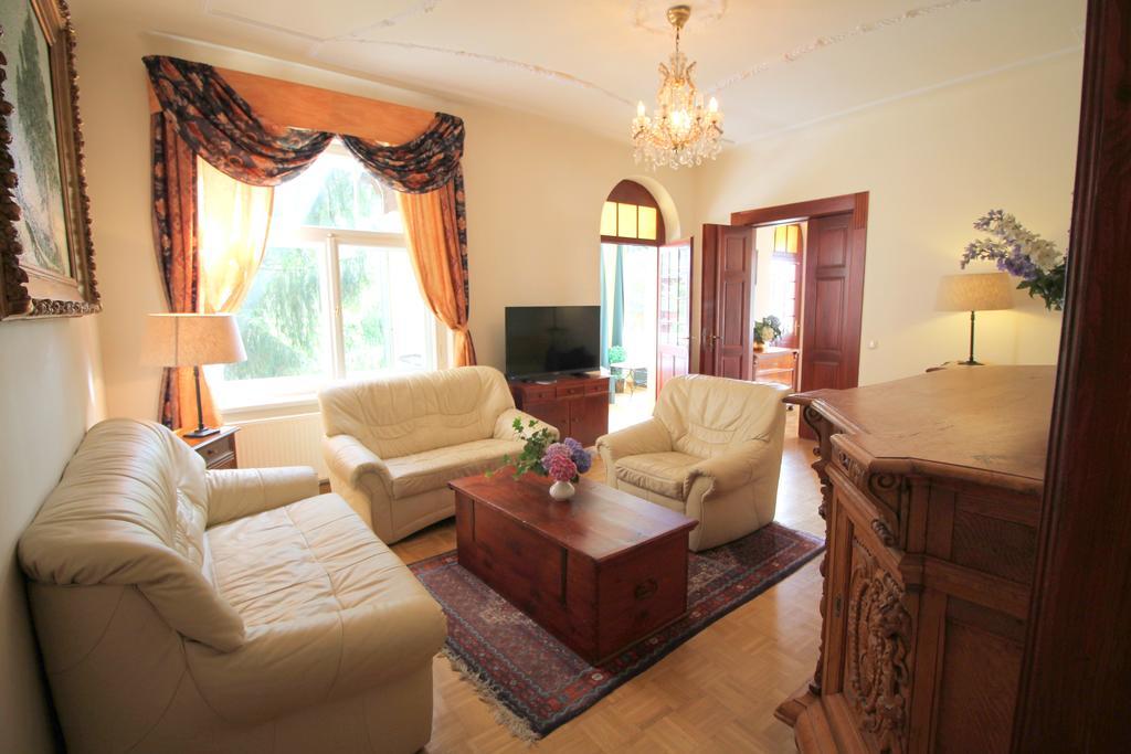 Hotel-Appartement-Villa Ulenburg Dresden Exteriör bild